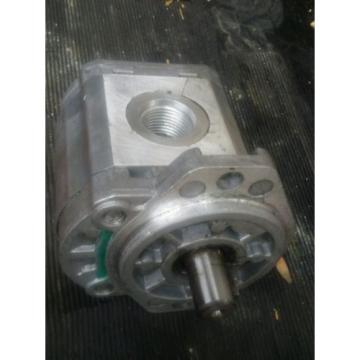 concentric 4F669 hydraulic pump