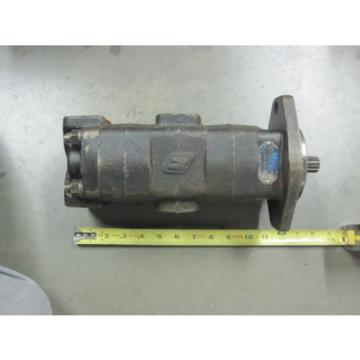 NEW PARKER COMMERCIAL HYDRAULIC PUMP # 326-9121-006