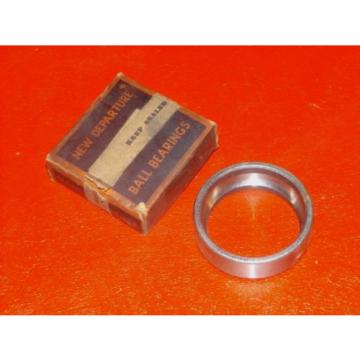 NOS GM 1933 1934 1935 1936 Chevrolet Car front wheel outer bearing cup 909621