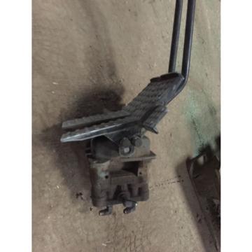 Fiat Hitachi FH130-3 steering valve and pedals For Digger excavator
