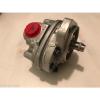 Vickers 26 Series Hydraulic Gear Pump, 3500psi Max Pressure 5.3GPM 26001-RZG #1 small image