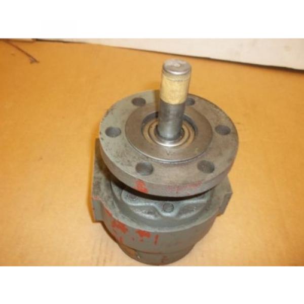 New - Commercial Hydraulic Pump MD322LAAB15-4 #1 image