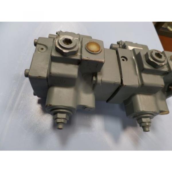 Hydraulic pump Rexroth 1PV2V4-17/20RG01MC63 A1+1PV2V4-17/20RG01MC63 A1 #3 image