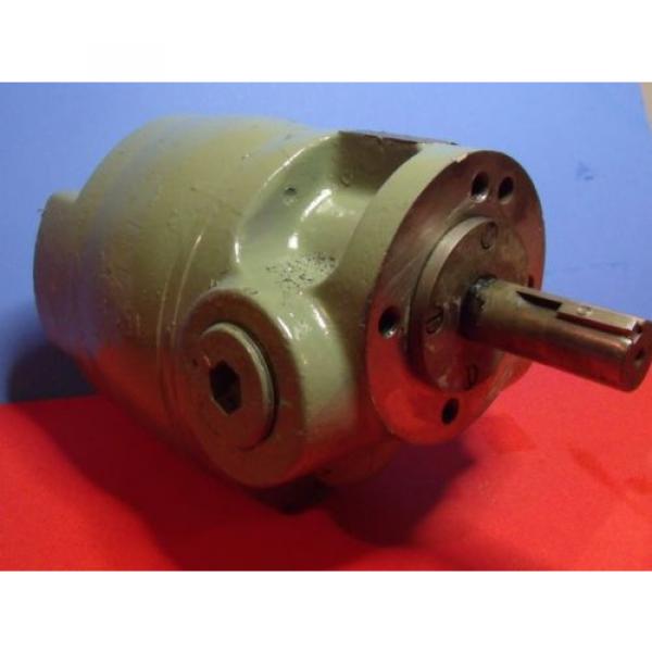 Brown &amp; Sharpe Hydraulic Pump No.558 #3 image