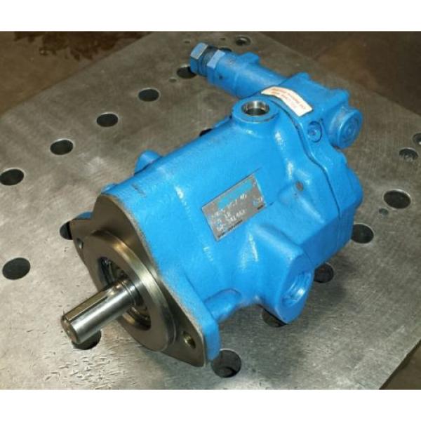 Vickers PVB6-RSY-40-CM-12 Hydraulic Variable Displacement Axial Piston Pump #1 image