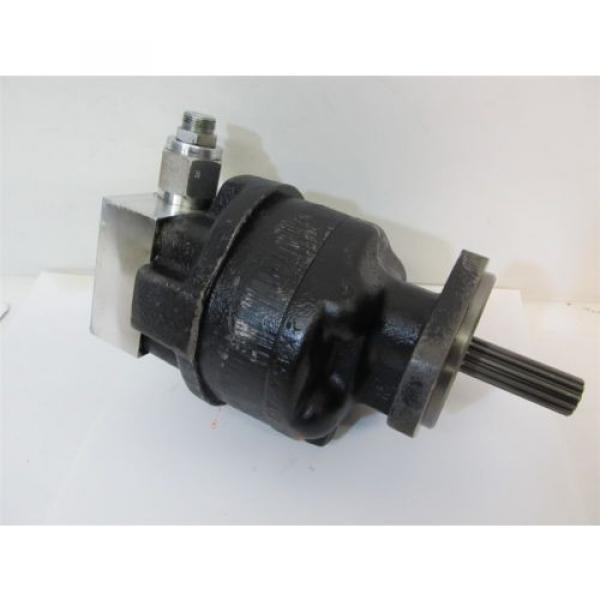 Hydreco 1500M Series, 1.771 cu in Hydraulic Gear Pump / Motor #1 image