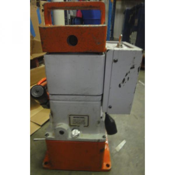 T&amp;B Thomas &amp; Betts 13600 Hydraulic Pump 10,000 PSI Hose &amp; Case O4 #5 image