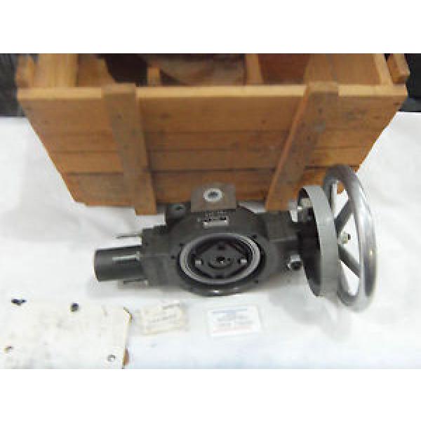 Bosch/Moog 0-514-300-079 Hydraulic Radial Piston Pump Missing front housing shaf #1 image