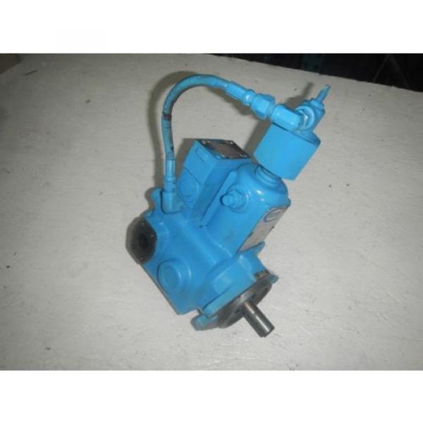 Continental PVR15-20B15-RF-O-518BL1-D Hydraulic Pressure Compensated Vane Pump #1 image