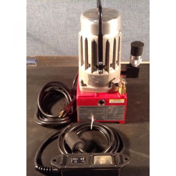 Brundy Y10Ac9 Lightweight Hydraulic Pump, 10,000 Psi #1 image