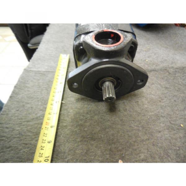 NEW VICKERS AFTERMARKET POWER STEERING PUMP # V20F-1P11P-38C6GL #3 image