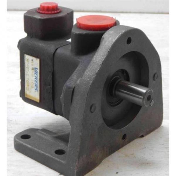 #58  Vickers  V10-2P3P-1C20  382077-3  Hydraulic Pump #1 image
