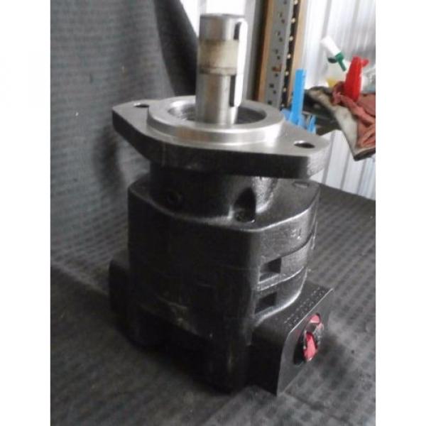 NEW PARKER COMMERCIAL HYDRAULIC MOTOR , #323-9210-205 #5 image