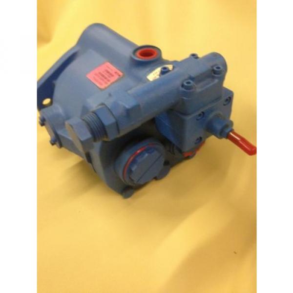 New Old Stock Eaton PVQ32-B2R Low Noise Industrial Piston Pump     G9 #3 image