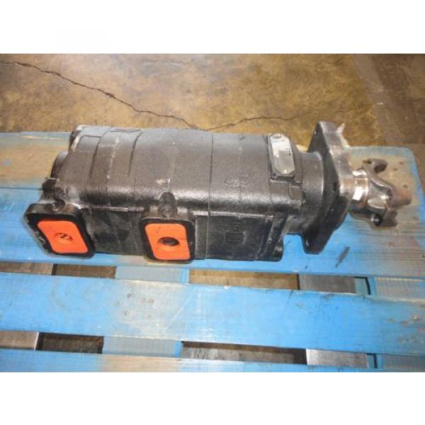PARKER-HANNIFIN HYD. ROTARY PUMP 322 5030 002;4320-01-385-9197;P365B478(SPC) #1 image