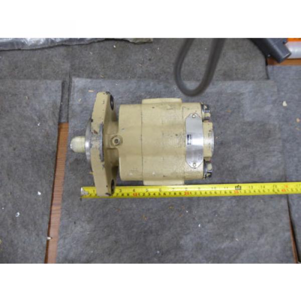 PARKER COMMERCIAL HYDRAULIC PUMP # 312-9710-157 #1 image