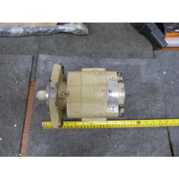 PARKER COMMERCIAL HYDRAULIC PUMP # 312-9710-157 #2 image
