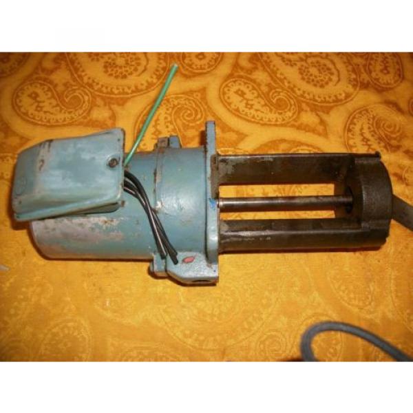 Fuji Electric 3 Phase Electric Oil Pump VKP061A #3 image