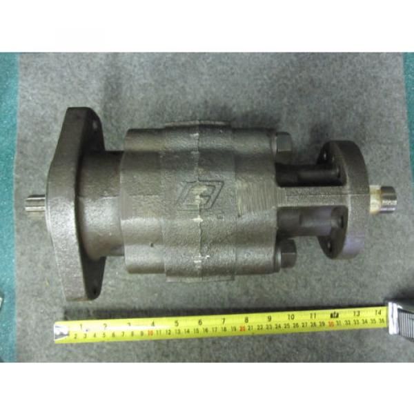 NEW PARKER COMMERCIAL HYDRAULIC PUMP # 303-5040-002 #1 image