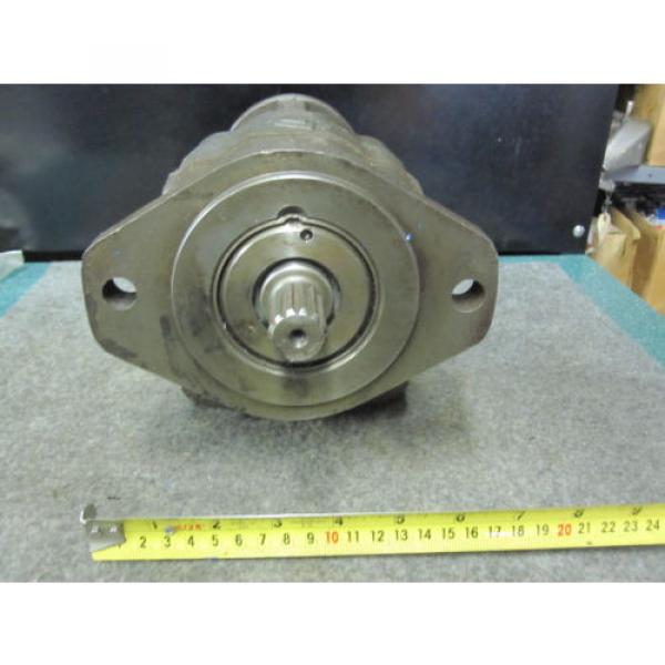 NEW PARKER COMMERCIAL HYDRAULIC PUMP # 303-5040-002 #2 image