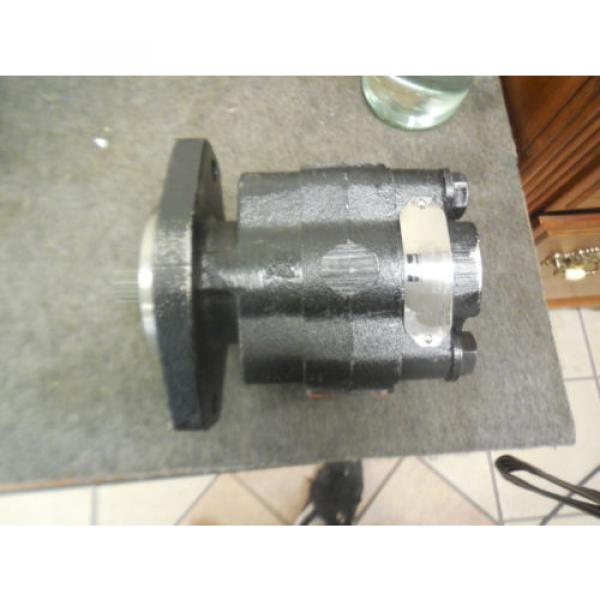 NEW PARKER COMMERCIAL HYDRAULIC PUMP # 312-9111-583 # 7095570 #1 image