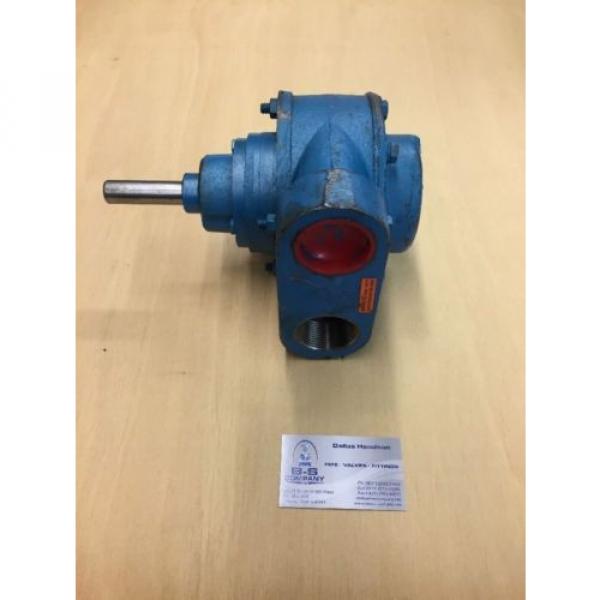 Tuthill Gear Pump 4RC1FAN RH 1 1/2&#034; NPT 5/8&#034; Shaft #1 image