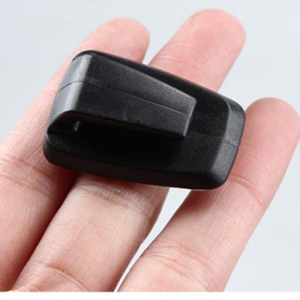 3 x Mini Portable Black Car Truck Small Items Hanger Hook Clip Load-Bearing 250g #4 image