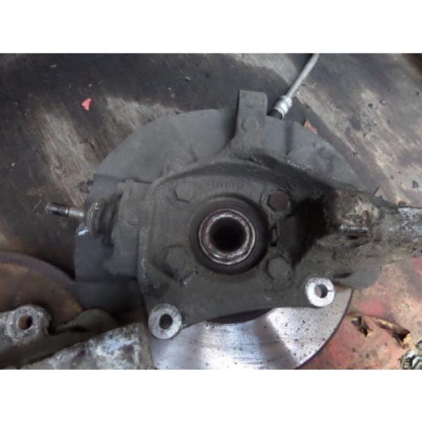 VOLVO S60 V70 2006 D5 DRIVERS SIDE FRONT HUB AND  BEARING ASSEMBLY 2004 CAR #5 image